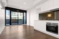 Modern 2-Bedroom Apartment with Appliances – Prime West Melbourne Location