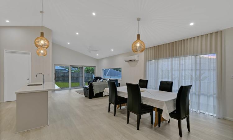 Brand-New, Spacious, Light-Filled Home in the Heart of Yandina.