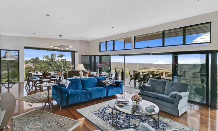 AWARD-WINNING ARCHITECTURE WITH ELEVATED COASTAL & HINTERLAND VIEWS