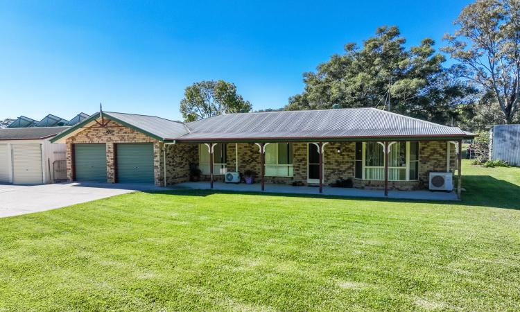 Clayton Farm – A Rare Kiamba Valley Offering