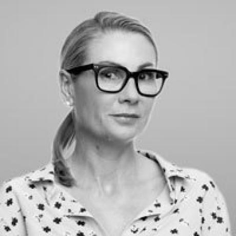 Renee Robertshaw photo