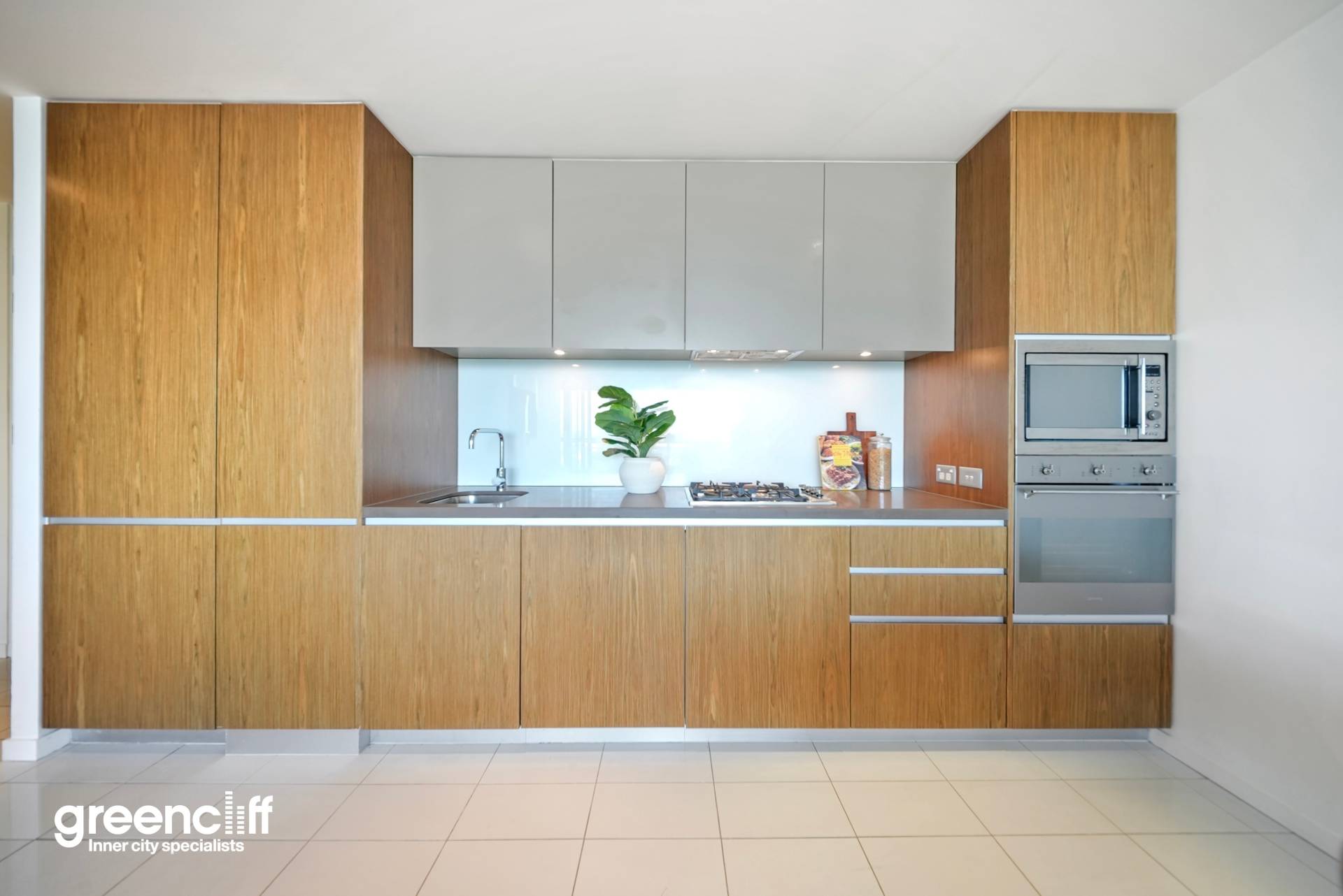 802, 3 Sterling Circuit, Camperdown - Thumbnail 7