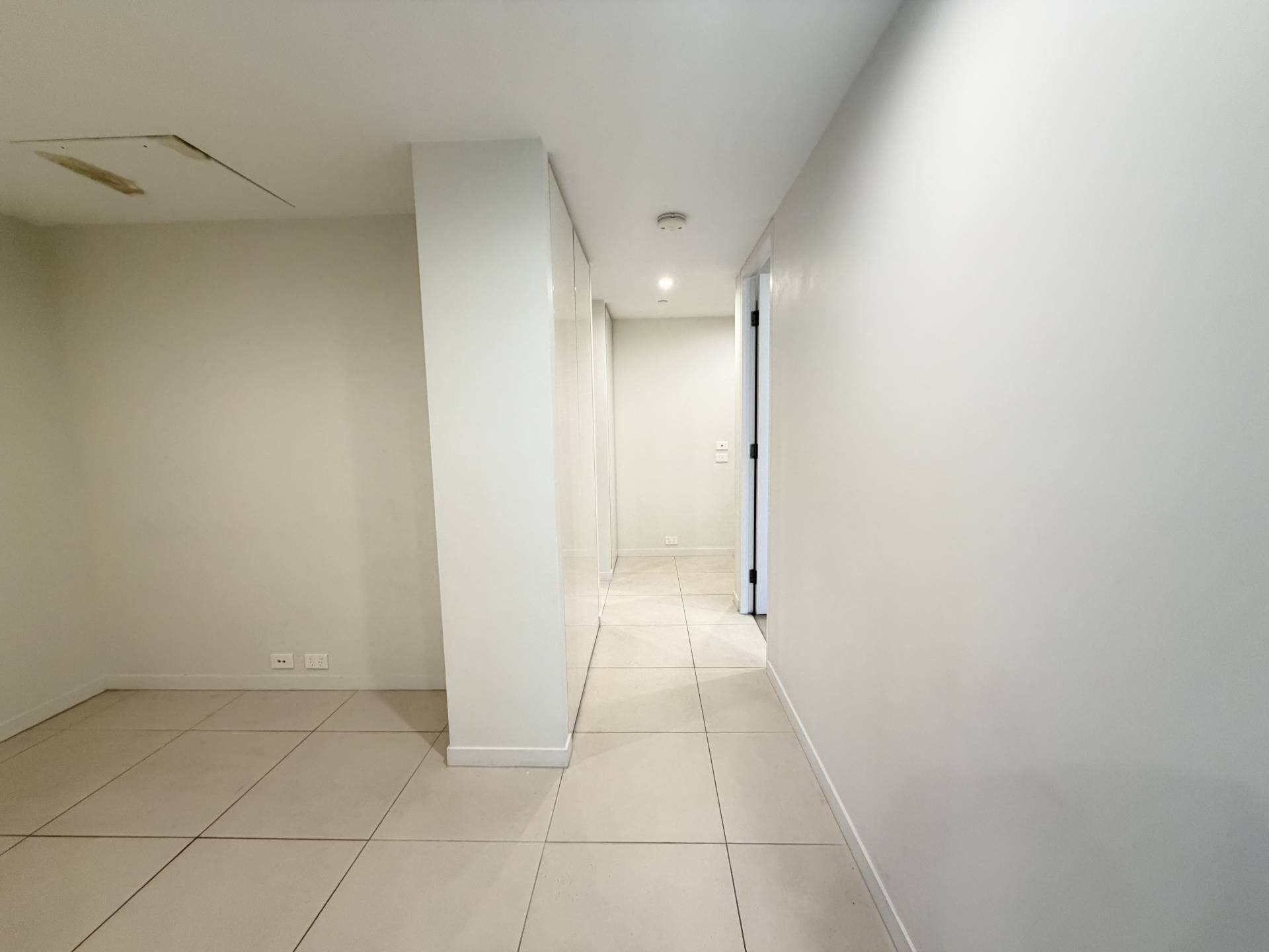 1 Chippendale Way, Chippendale - Thumbnail 4