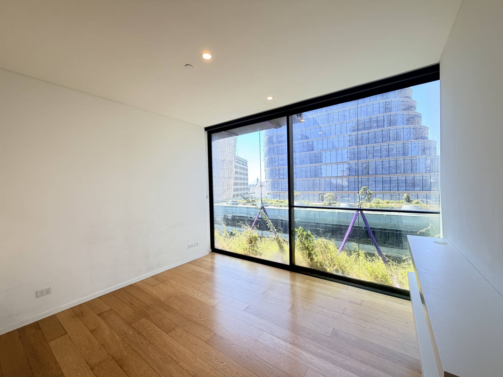 2 Chippendale Way, Chippendale - Thumbnail 2