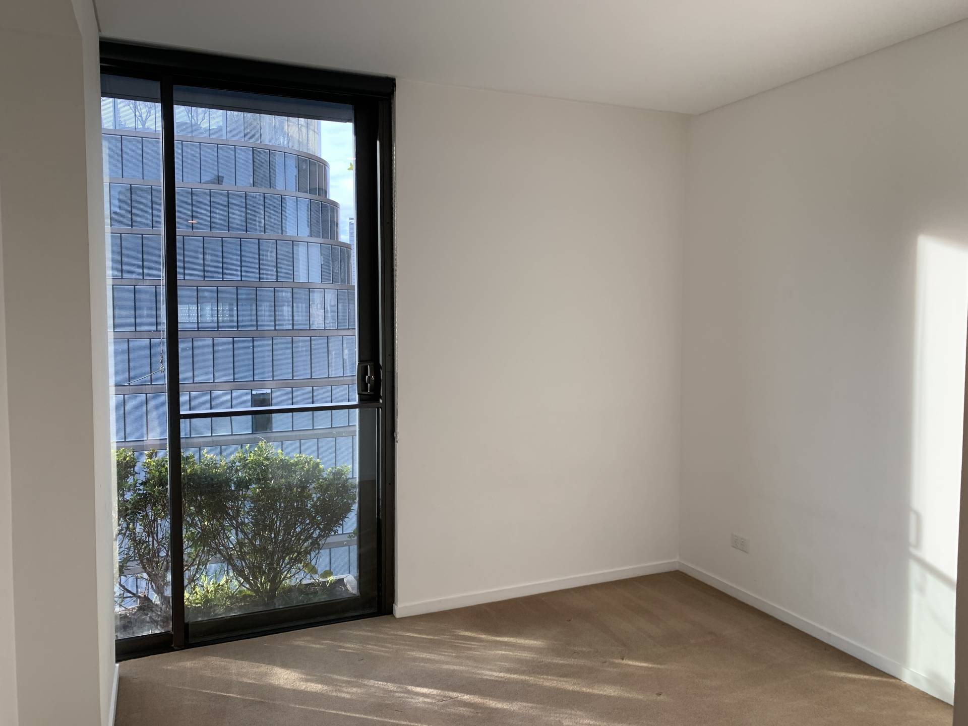 2 Chippendale Way, Chippendale - Thumbnail 4