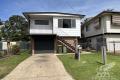 3-Bedroom Highset! Walk to the beach!