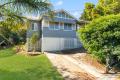 Beautifully Renovated Queenslander in Prime Location – Ideal for Home-Based Professionals!