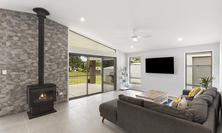 Modern Family Oasis at 27 Fernvale Drive, Pie Creek