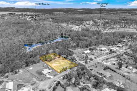 Acreage Lifestyle Awaits in a Peaceful Cul-de-Sac