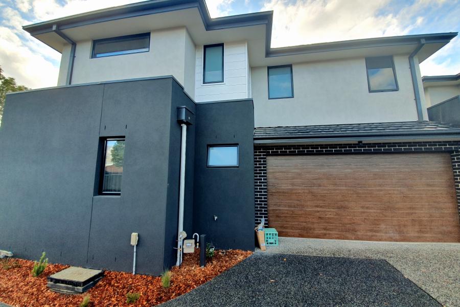 4 Bedrooms, 3 bathroom & Study!