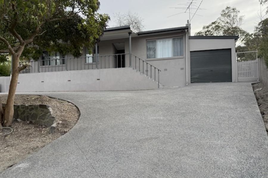 PERFECT LOCATION, WITH ENDLESS POSSIBILITIES!