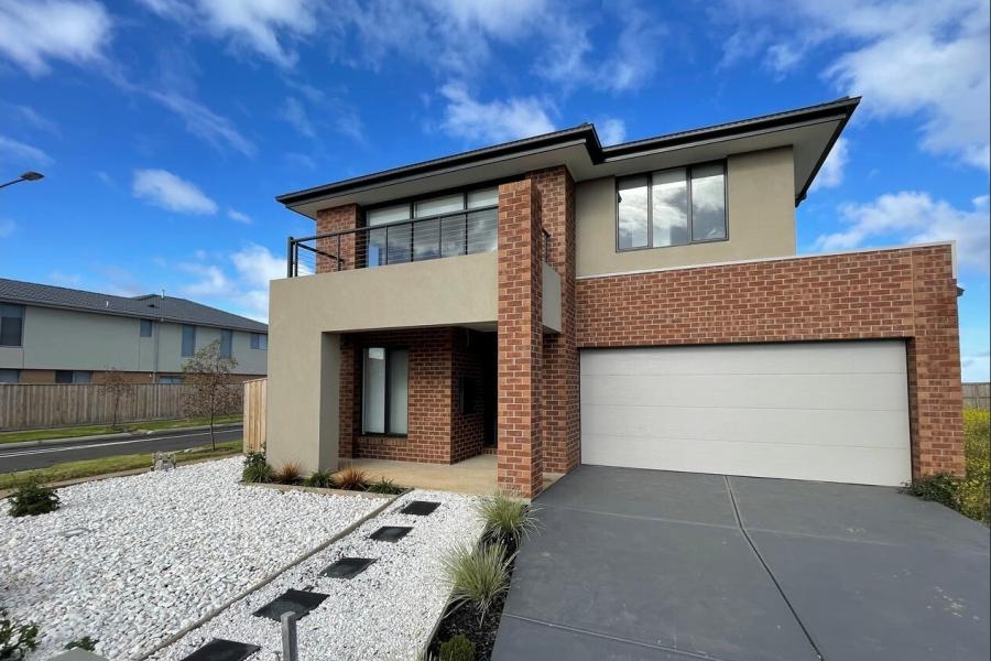 Spacious Home-5 Bedrooms & Retreat!