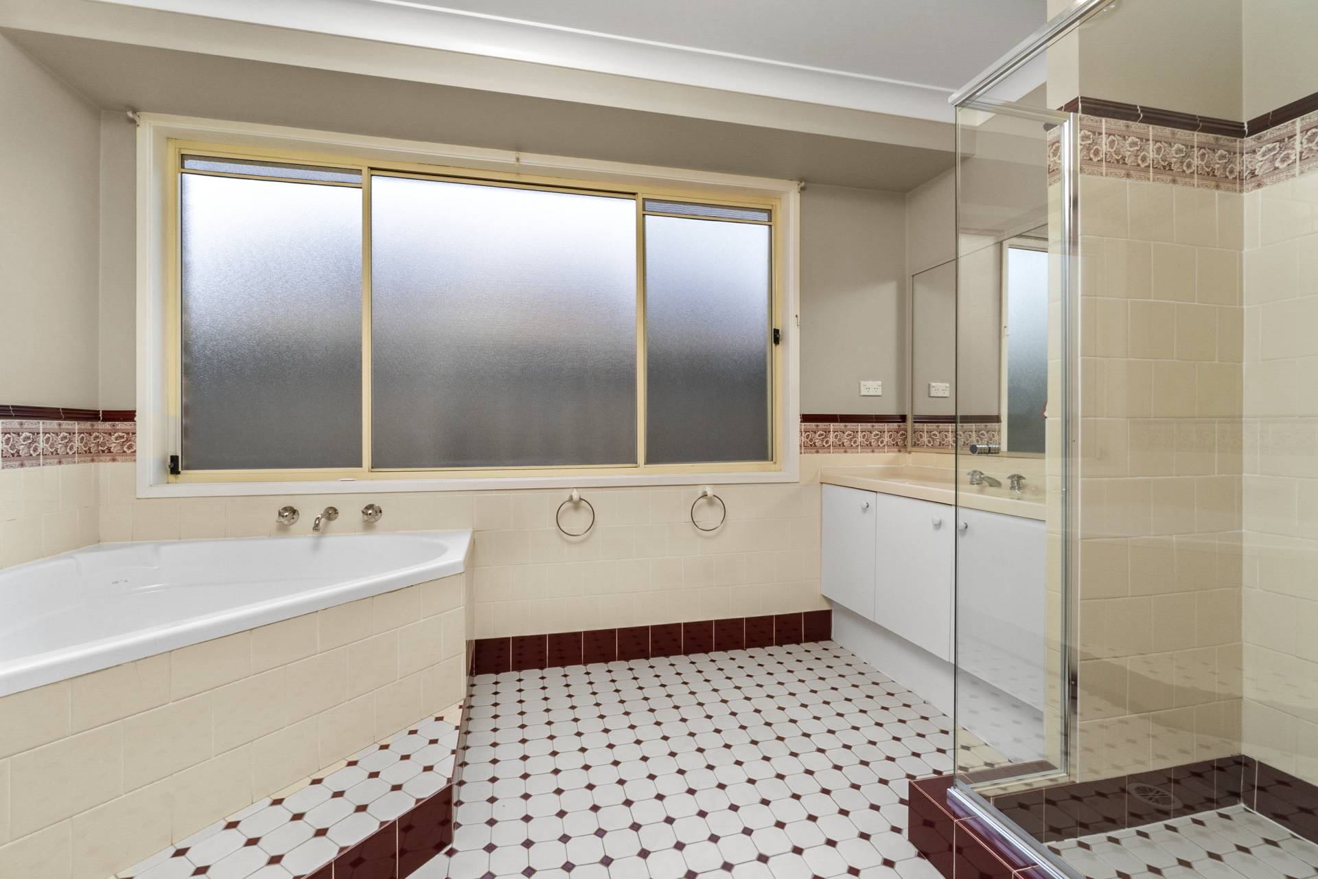 14 Albert St, McGraths Hill - Thumbnail 6
