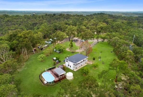 26 ACRE LIFESTYLE PROPERTY - 3 BEDROOM HOME