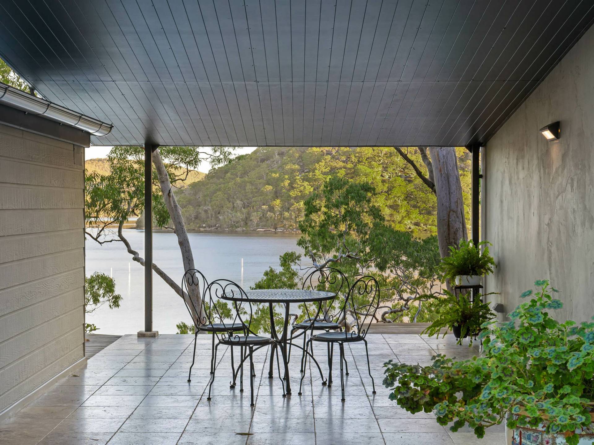 1492 Hawkesbury River, Cogra Bay - Thumbnail 2