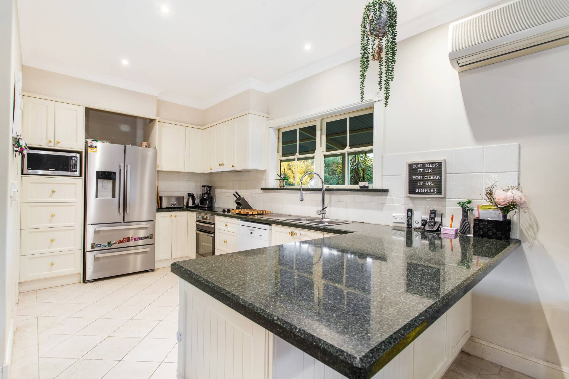 771 River Rd, Lower Portland - Thumbnail 2