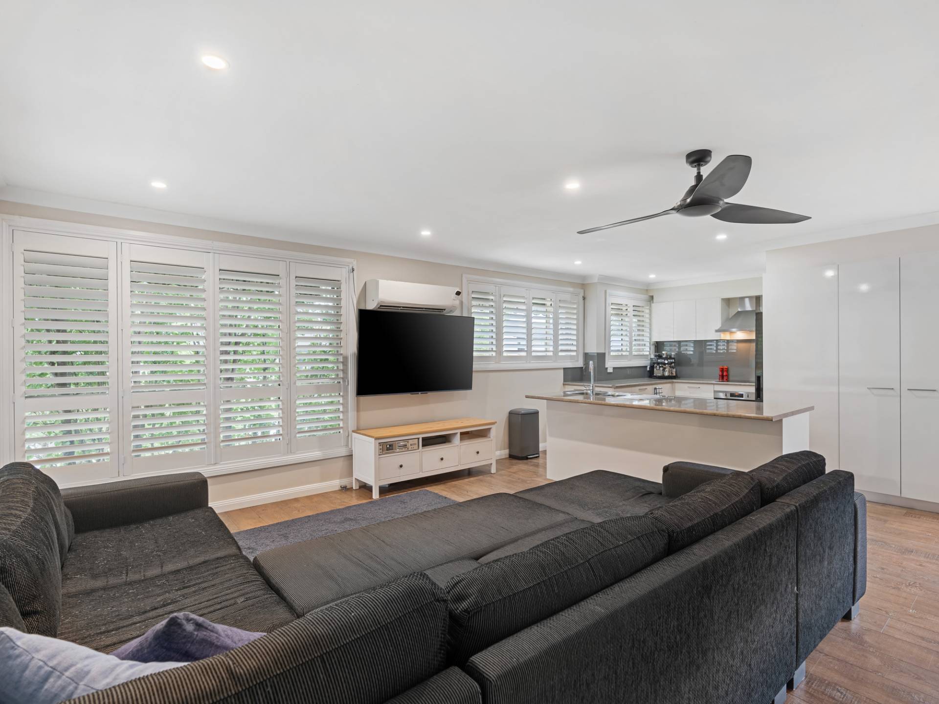 Unit 2, 15 Smallwood Rd, McGraths Hill - Thumbnail 4