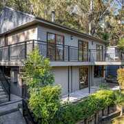 Great agent with excellent local knowledge