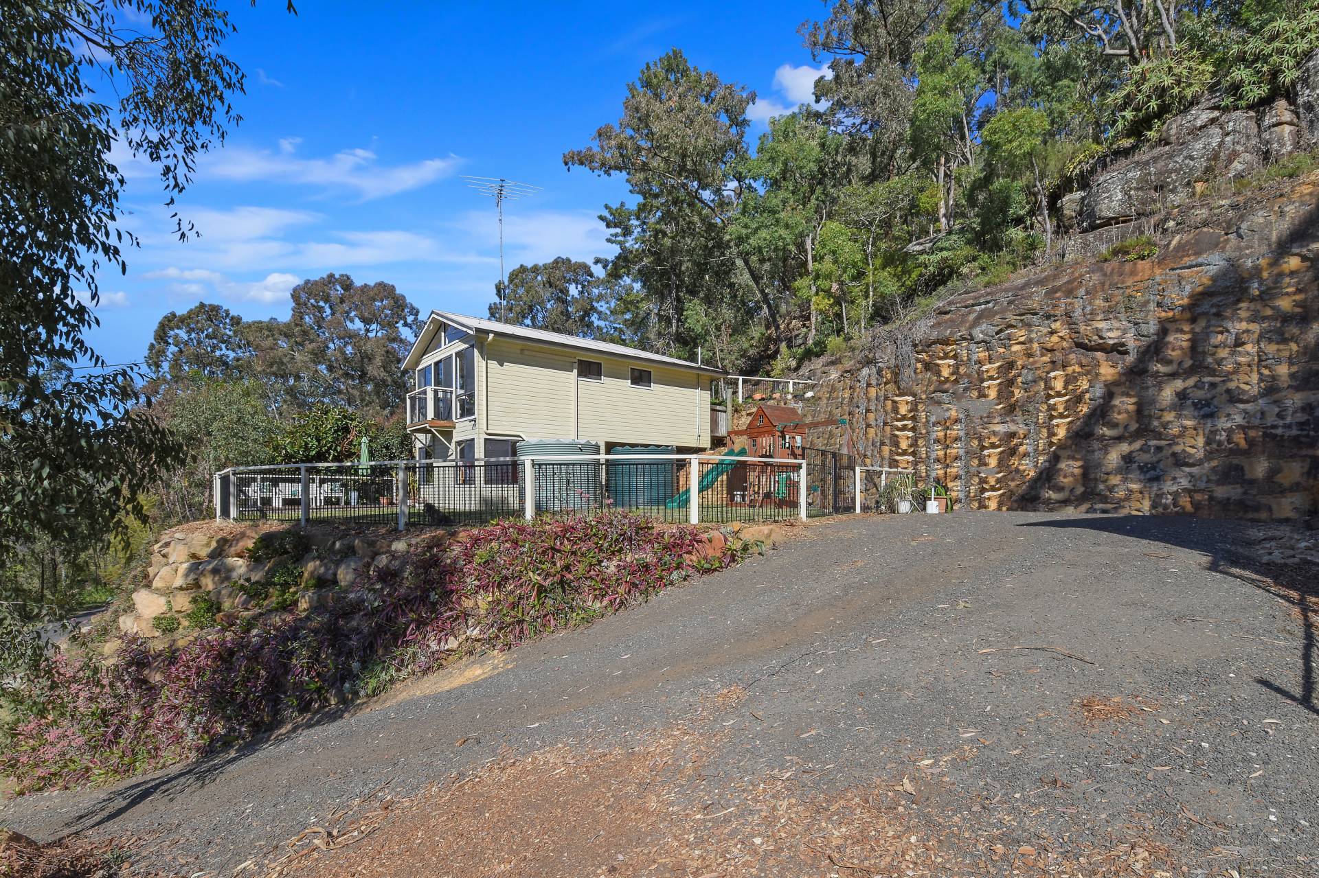 10 Singleton Rd, Wisemans Ferry - Thumbnail 2