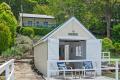 Iconic Amaroo Cottage and Boathouse