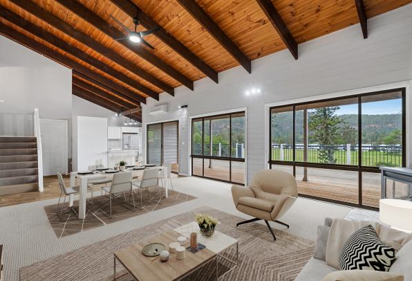 Spacious Family Home, Stunning River Views - Minutes to Wisemans Ferry