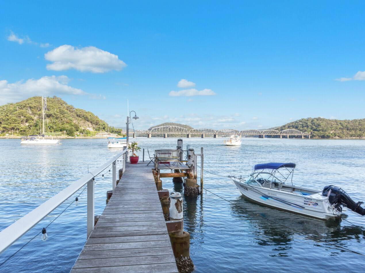 60 Riverview Ave, Dangar Island - Image 1