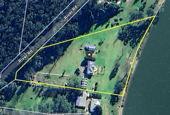 Riverfront Estate on the Hawkesbury River