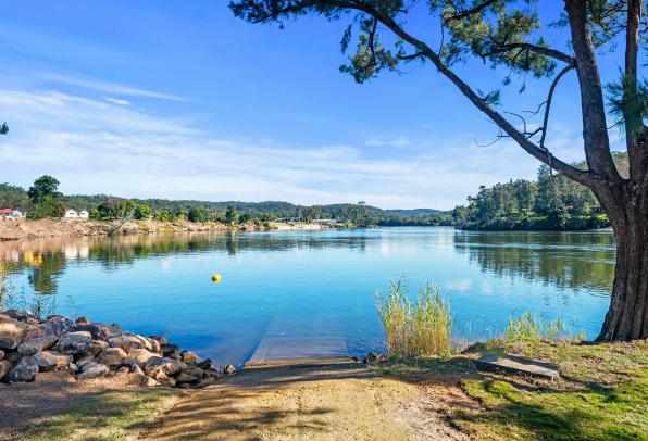 25 Acres, Hawkesbury River Frontage, Sandy Beach and Boat Ramp
