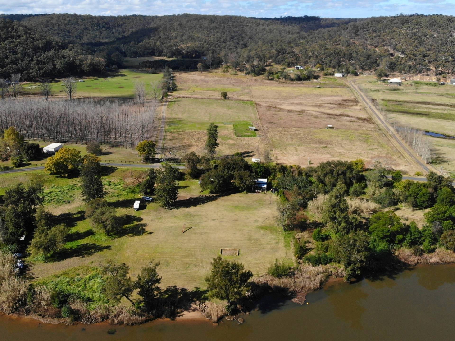 851 River Road, Lower Portland - Thumbnail 4