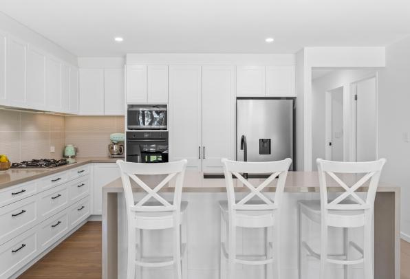 15.23ha (37.6 acres) Lifestyle Acreage, 4 Bedroom Family Home plus 4 Bedroom Guest Accommodation