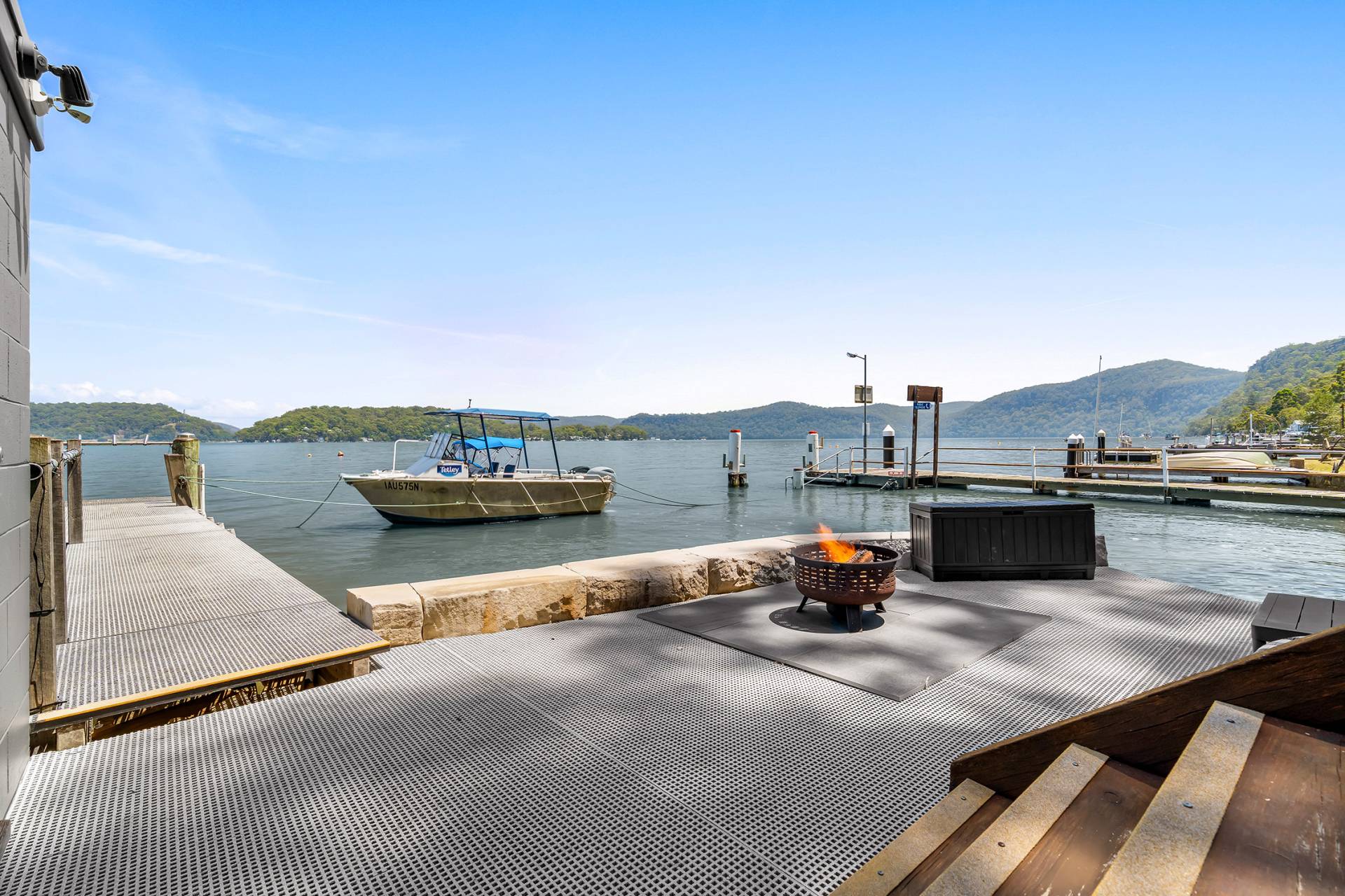 948 Hawkesbury River, Little Wobby - Thumbnail 2