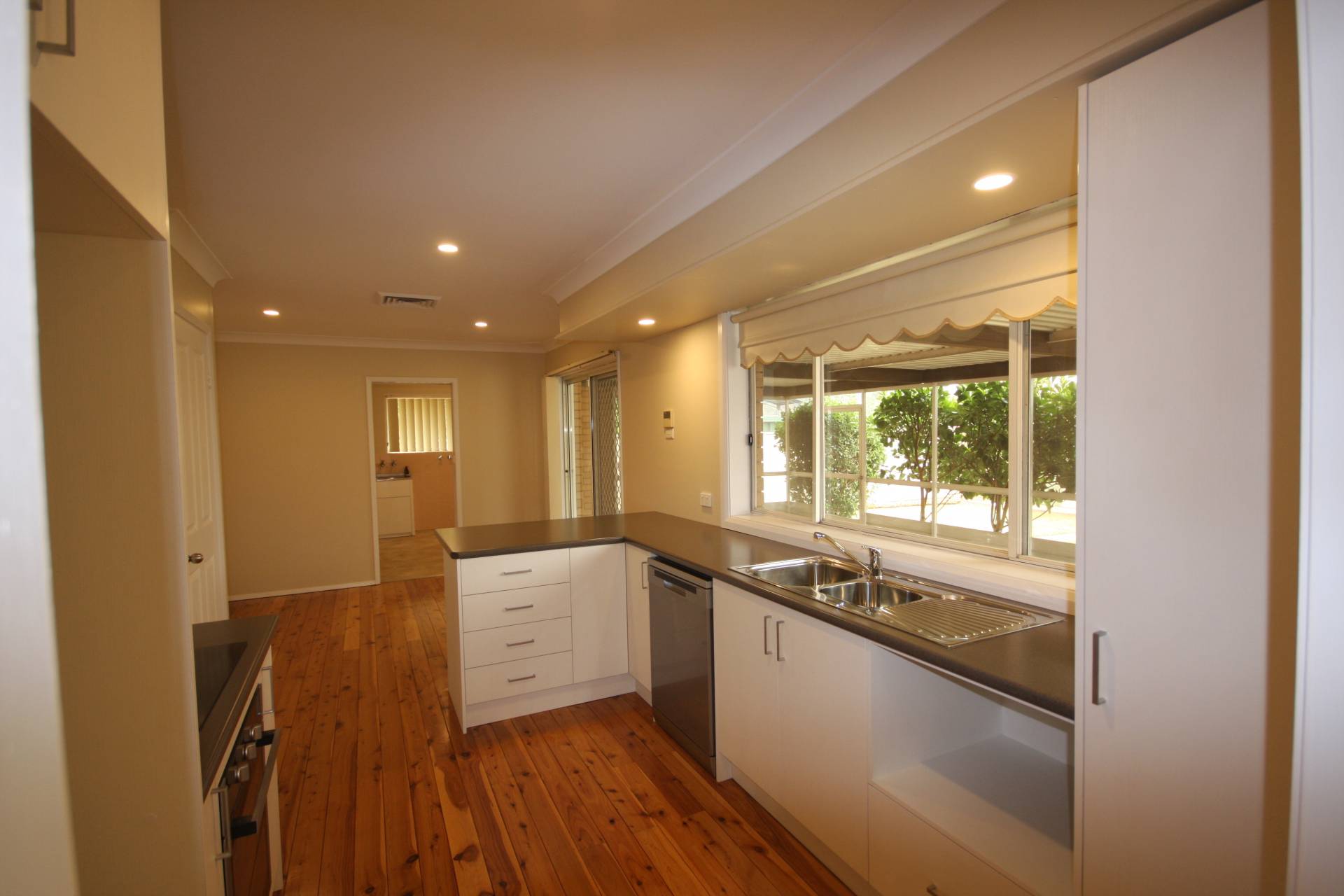 12 Cox St, Windsor - Thumbnail 2
