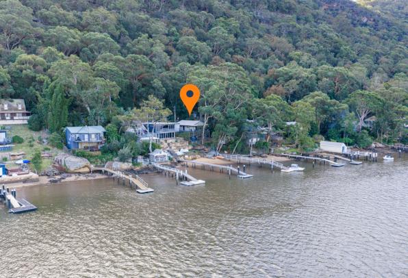 Waterfront Escape with Private Jetty | Peaceful Bar Point Living