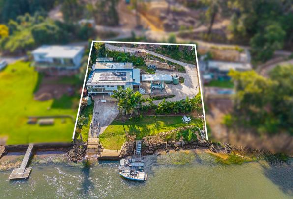 Hawkesbury Waterfront Lifestyle - Two Titles, Private Boat Ramp & Endless River Fun