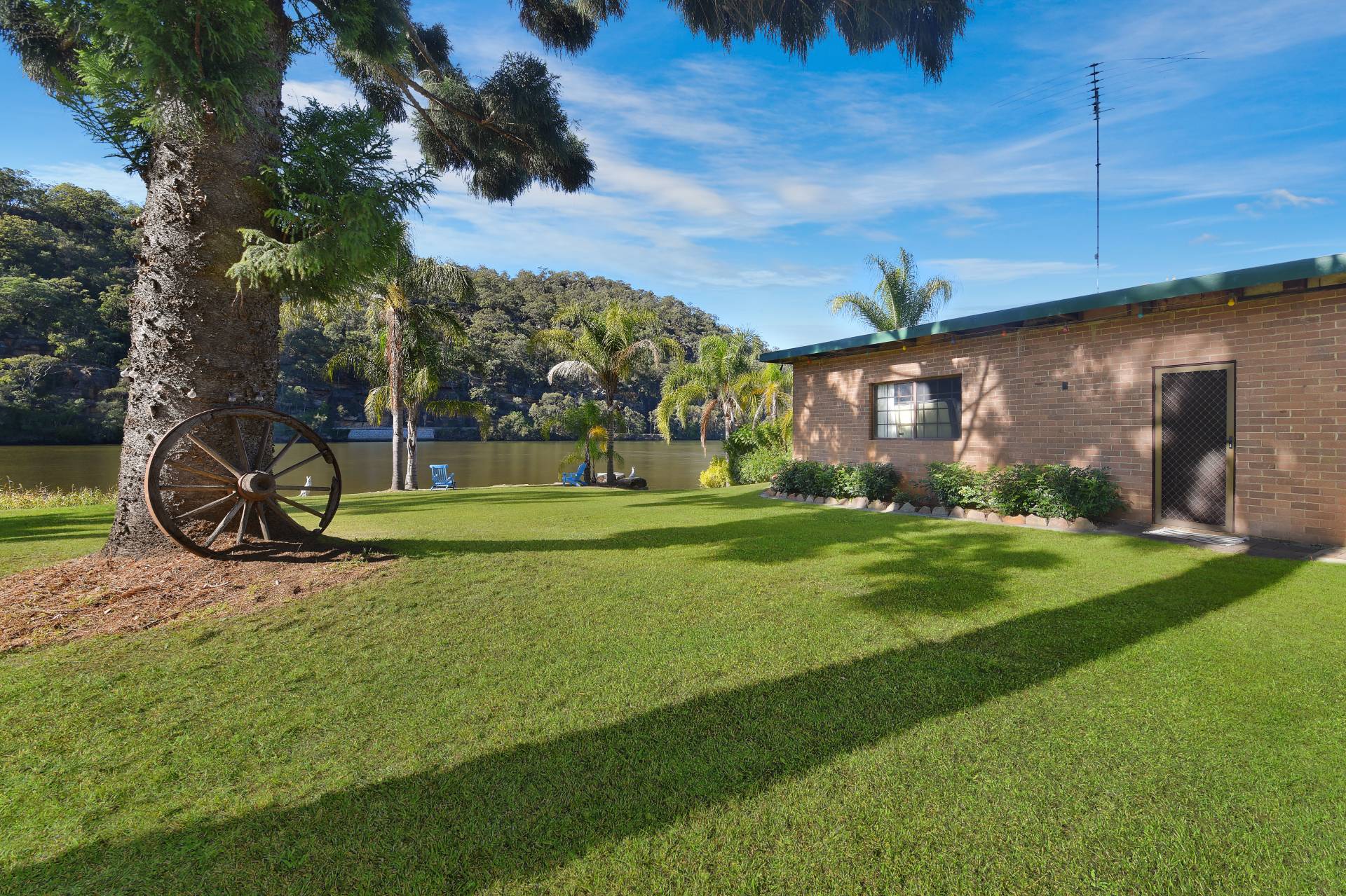 594 Chaseling Rd S, Leets Vale - Thumbnail 4