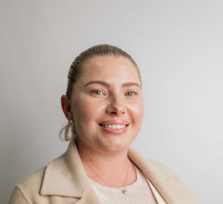 Tamara Stokes photo
