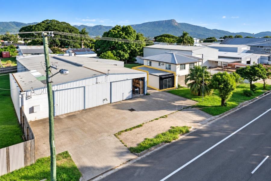 Affordable Office in Idalia