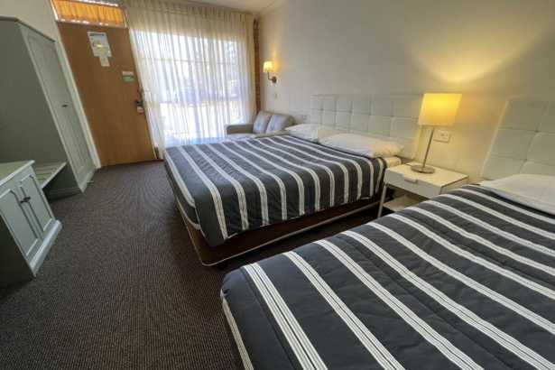 8.6% * Yield - PRIME COASTAL FREEHOLD - What are you waiting for?