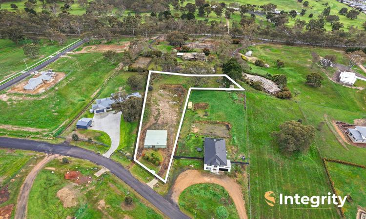 Acreage Living With the Right Foundations Already in Place 