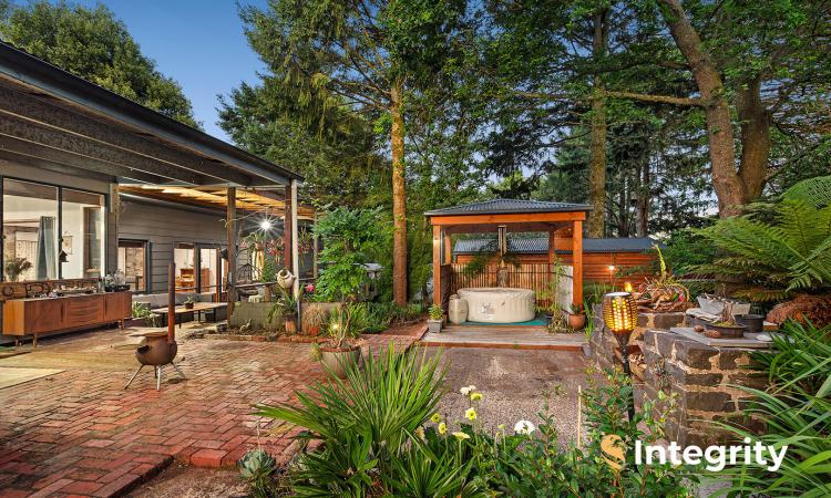 DUAL OCCUPANCY - 1 ACRE