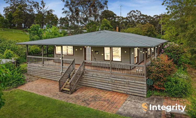 A Rare Country Gem – $1.5 – $1.55 Million