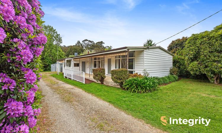 A Cute Country Home on a Great-Sized Block  With King Parrot Creek at Your Back Door