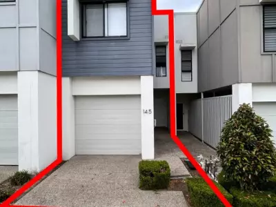 A A testimonial image