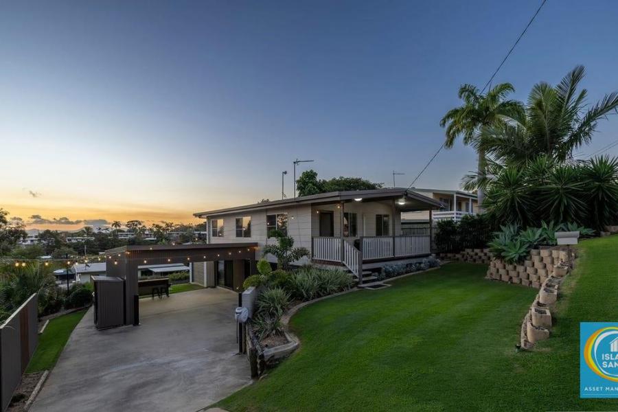 GORGEOUS RENOVATION WITH A STUNNING OUTLOOK!