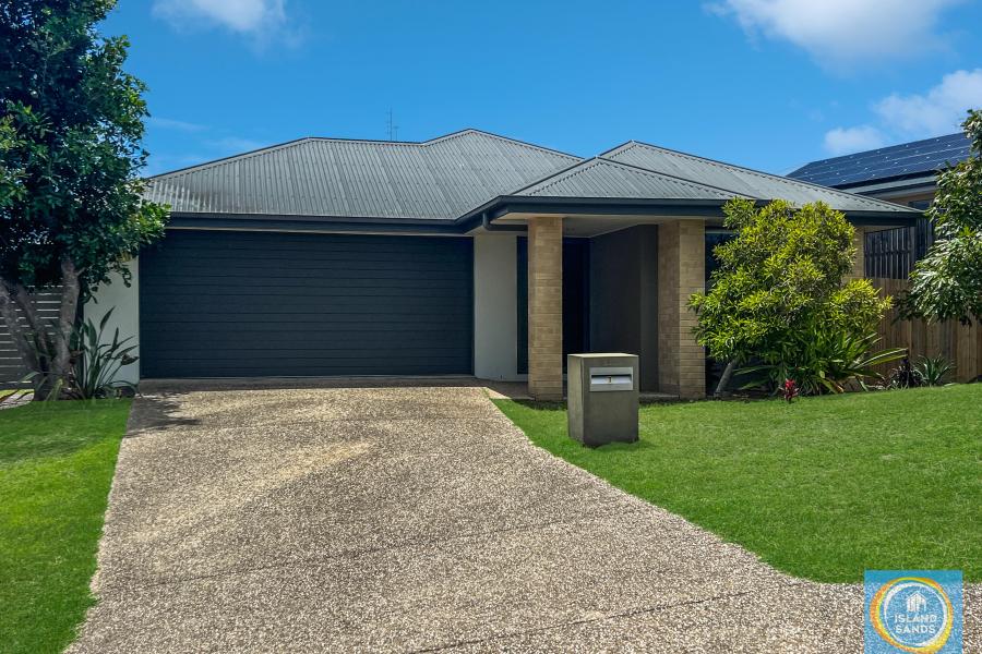 AIR CONDITIONED HOME WITH SIDE ACCESS