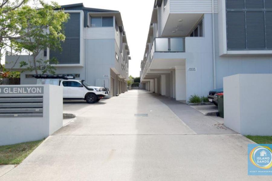 AIR CONDITIONED FURNISHED INNER CBD TOWNHOUSE