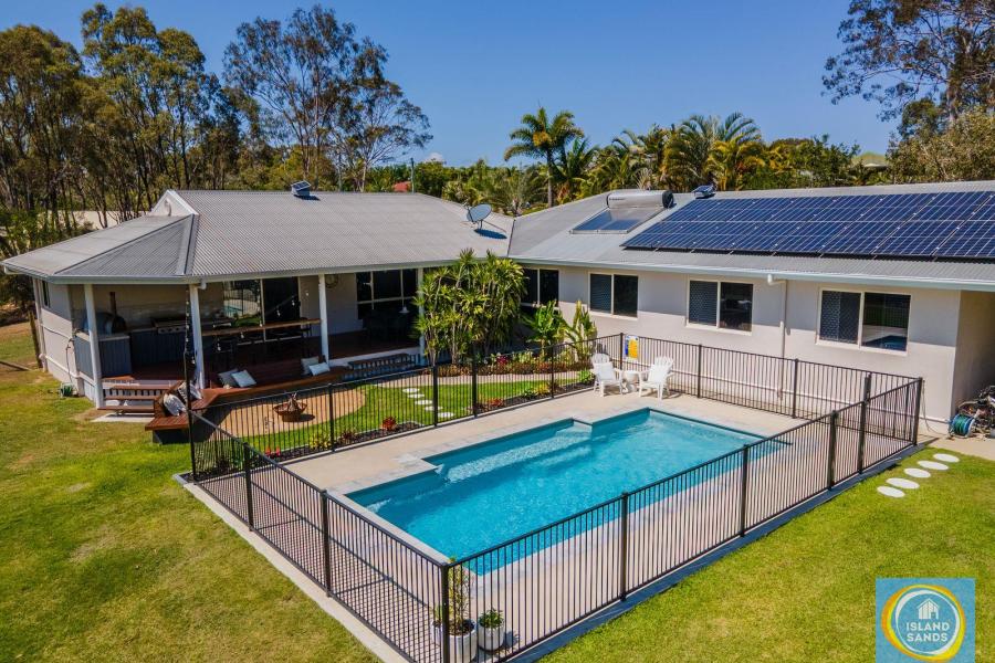 DESIGNED FOR FAMILY LIVING ON SMALL ACREAGE!