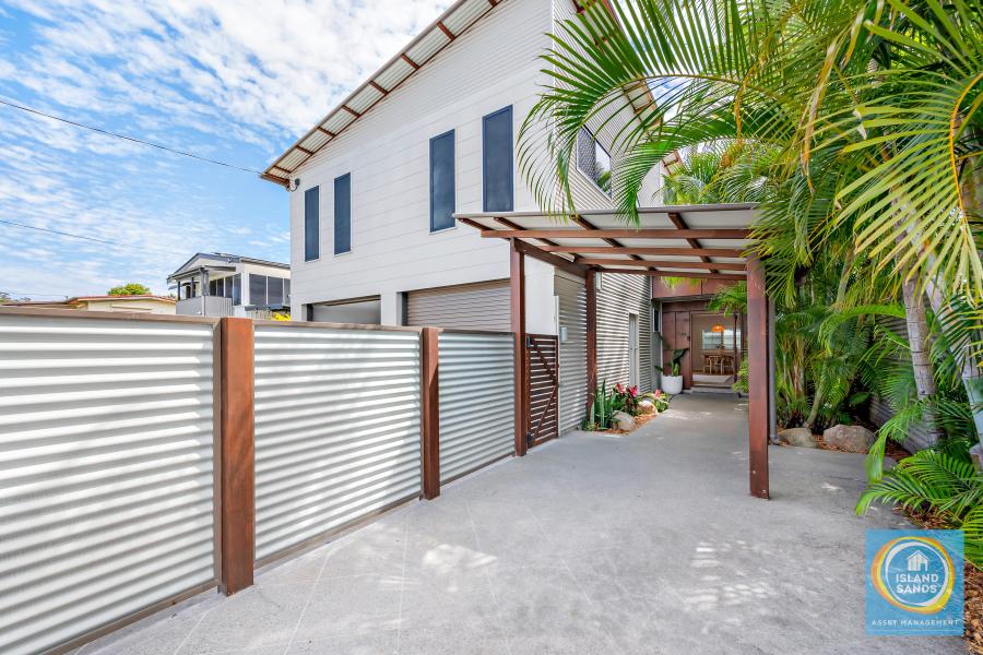 MODERN COASTAL LIVING!