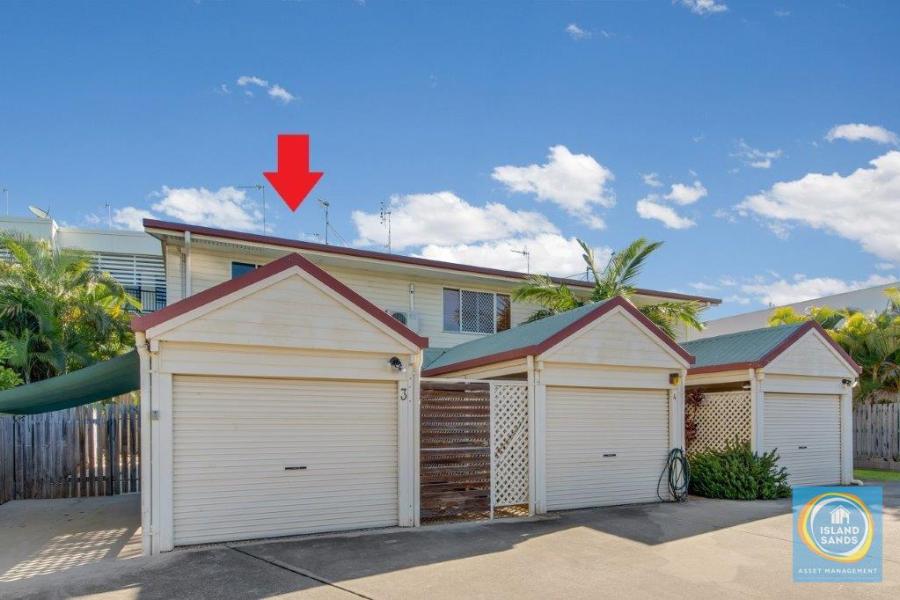 APPEALING LOCATION, WALK TO CBD & MARINA