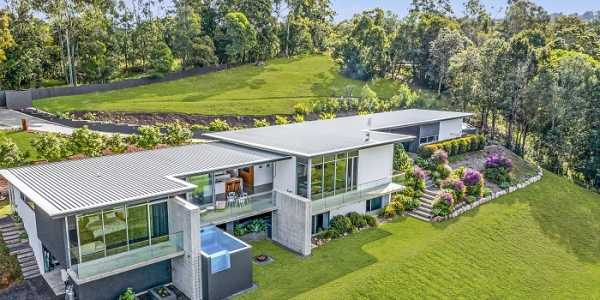 Clare Holly testimonial image